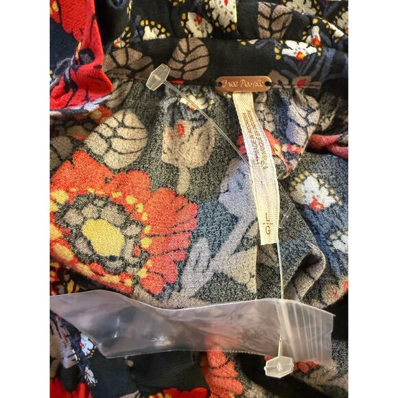 Free People Magic Mystery Tunic Shirt Top Size Large Bell Sleeve Floral Flowy - Picture 4 of 5